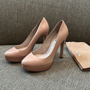 Miu Miu Pumps IT36